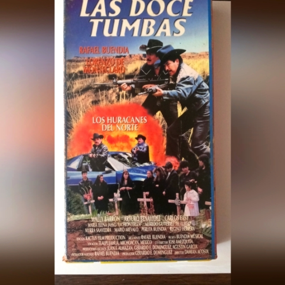 Las Doce Tumbas (Los Huracanes del Norte) - Blue and Red vhs  Cover